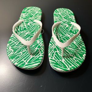 NIKE WMNS NWOT SOLARSOFT THONG 2 PRINT      Size 9 Women’s  Green and White